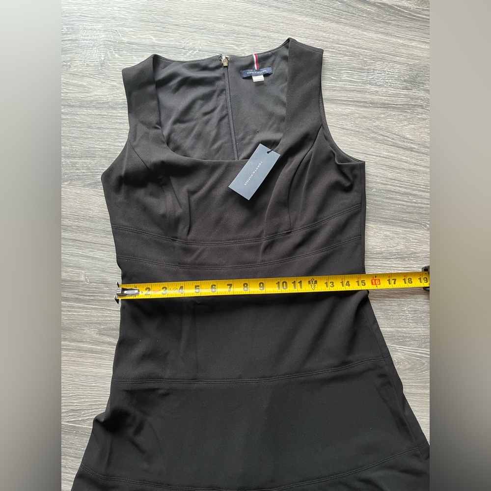 NWT Tommy Hilfiger black dress, classic and very versatile. - Picture 5 of 6